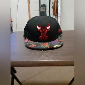 New Era Hardwood Classics Chicago Bulls Windy City Basketball NBA Cap Black Red